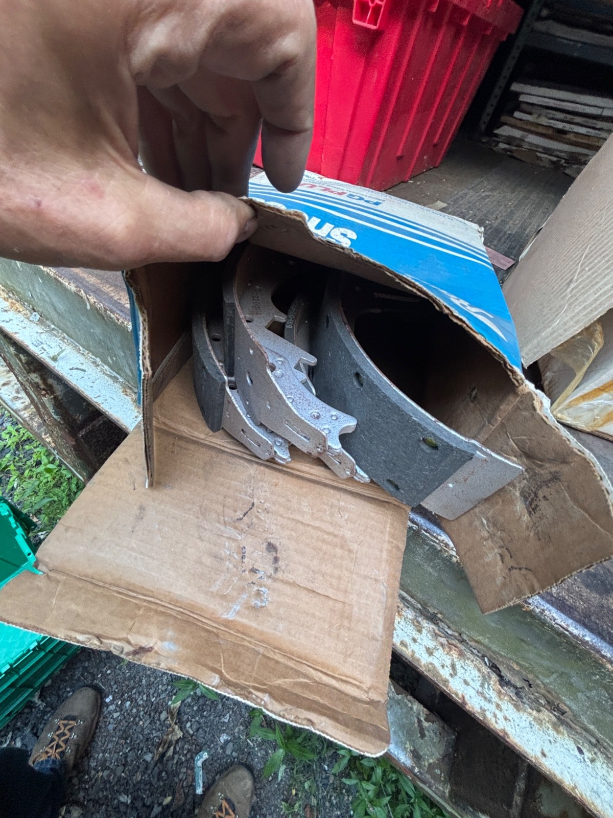 RAYBESTOS 450PG BRAKE SHOES 9W ”READ THE LISTING ””