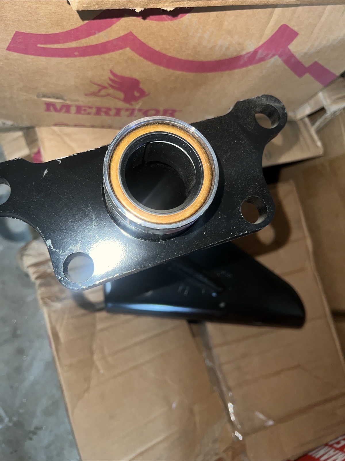 Meritor U243299P6256 Air Brake Chamber Bracket