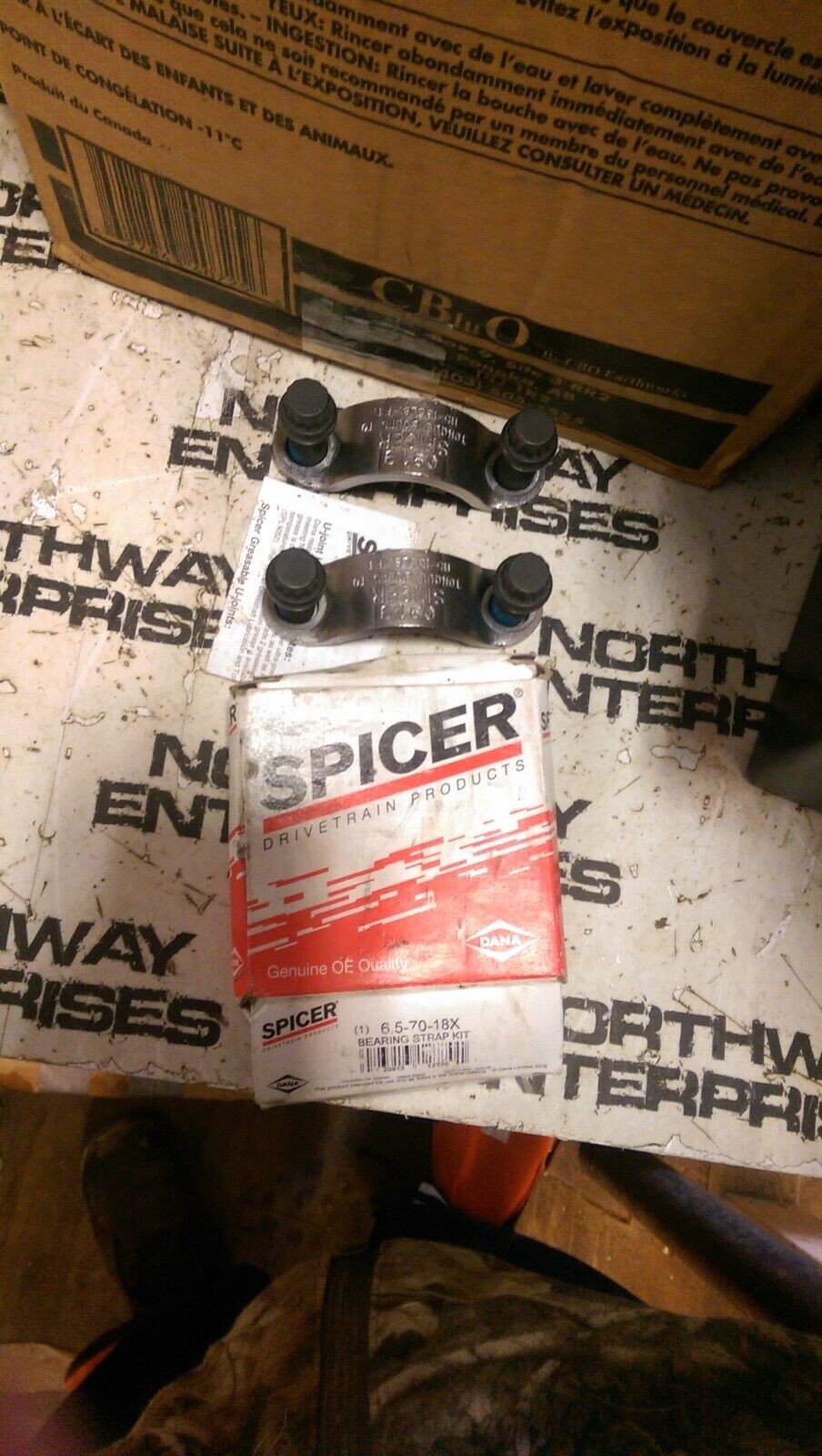 Dana Spicer SP 6.5-70-18X Universal Joint Strap Kit