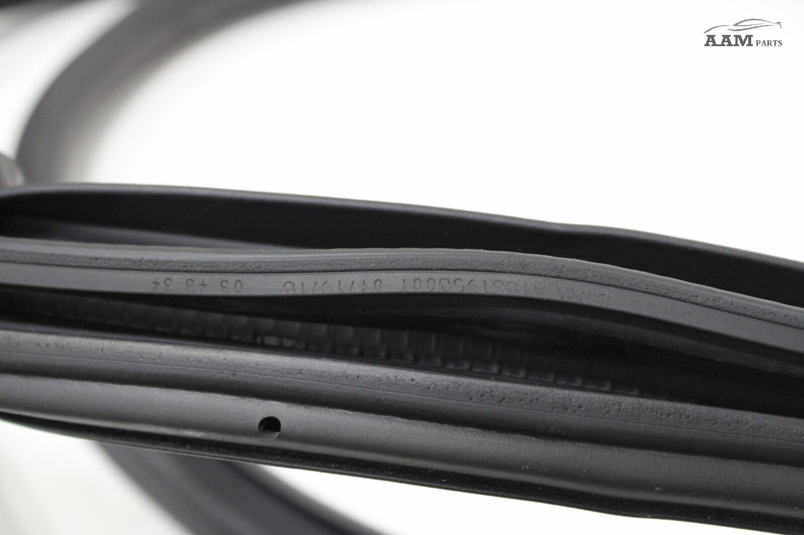 2018-2024 FREIGHTLINER CASCADIA FRONT RIGHT SIDE DOOR WEATHERSTRIP SEAL OEM
