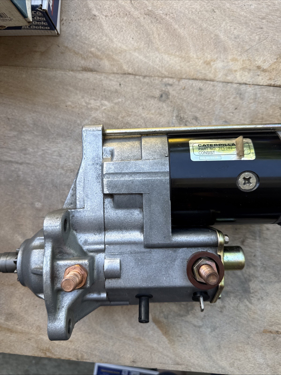 Caterpillar Original 3E5382 12V Starter Asphalt Pavers Challenger. Missing Nuts