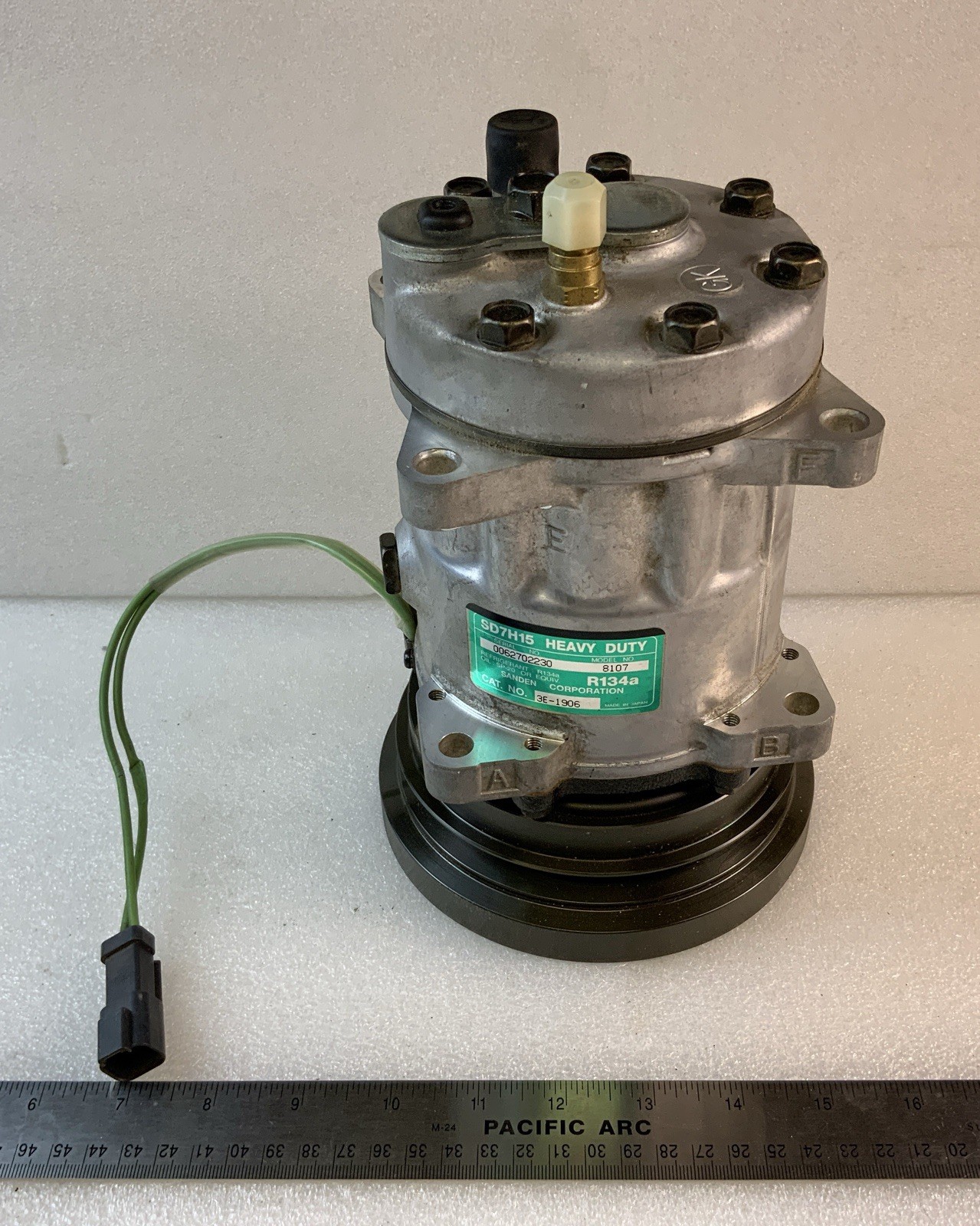 GENUINE SANDEN HEAVY DUTY AC COMPRESSOR & AC CLUTCH P/N: SD7H15 CAT. NO. 3E-1906