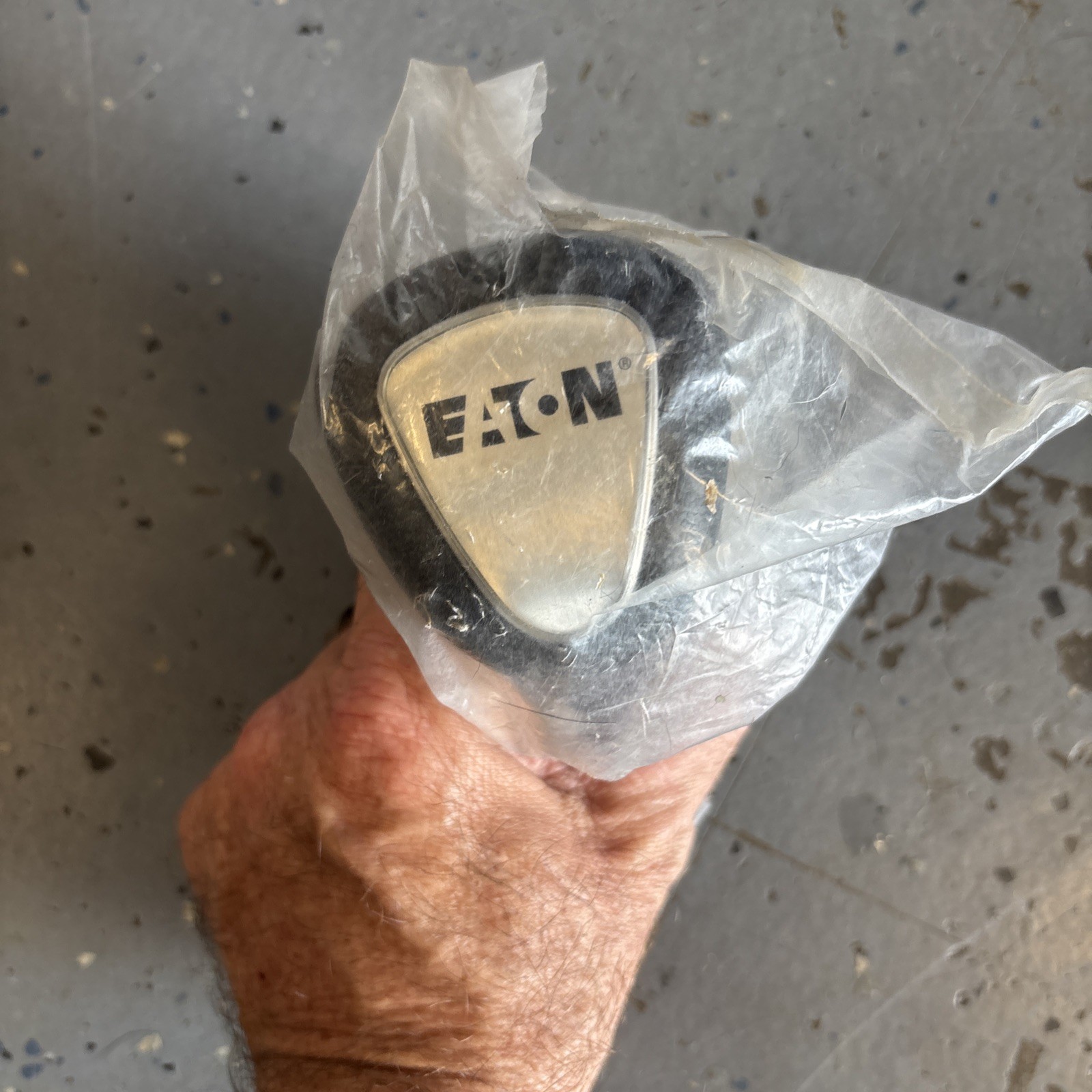 NEW Eaton Fuller S-2648 RoadRanger Valve Assy Gear Shift Knob Handle