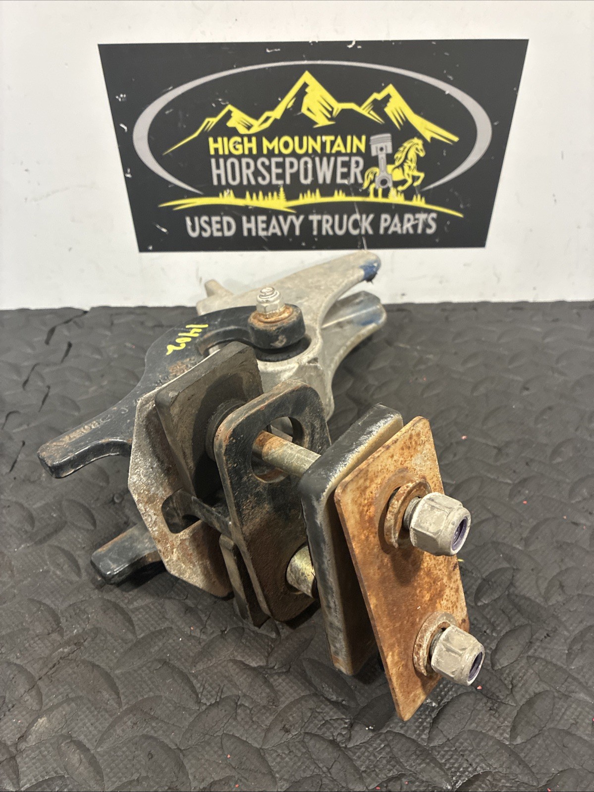 Genuine PACCAR Hood Hinge Pivot Bracket P/Ns: L48-6113 / L48-6108 (TAG# 5390)