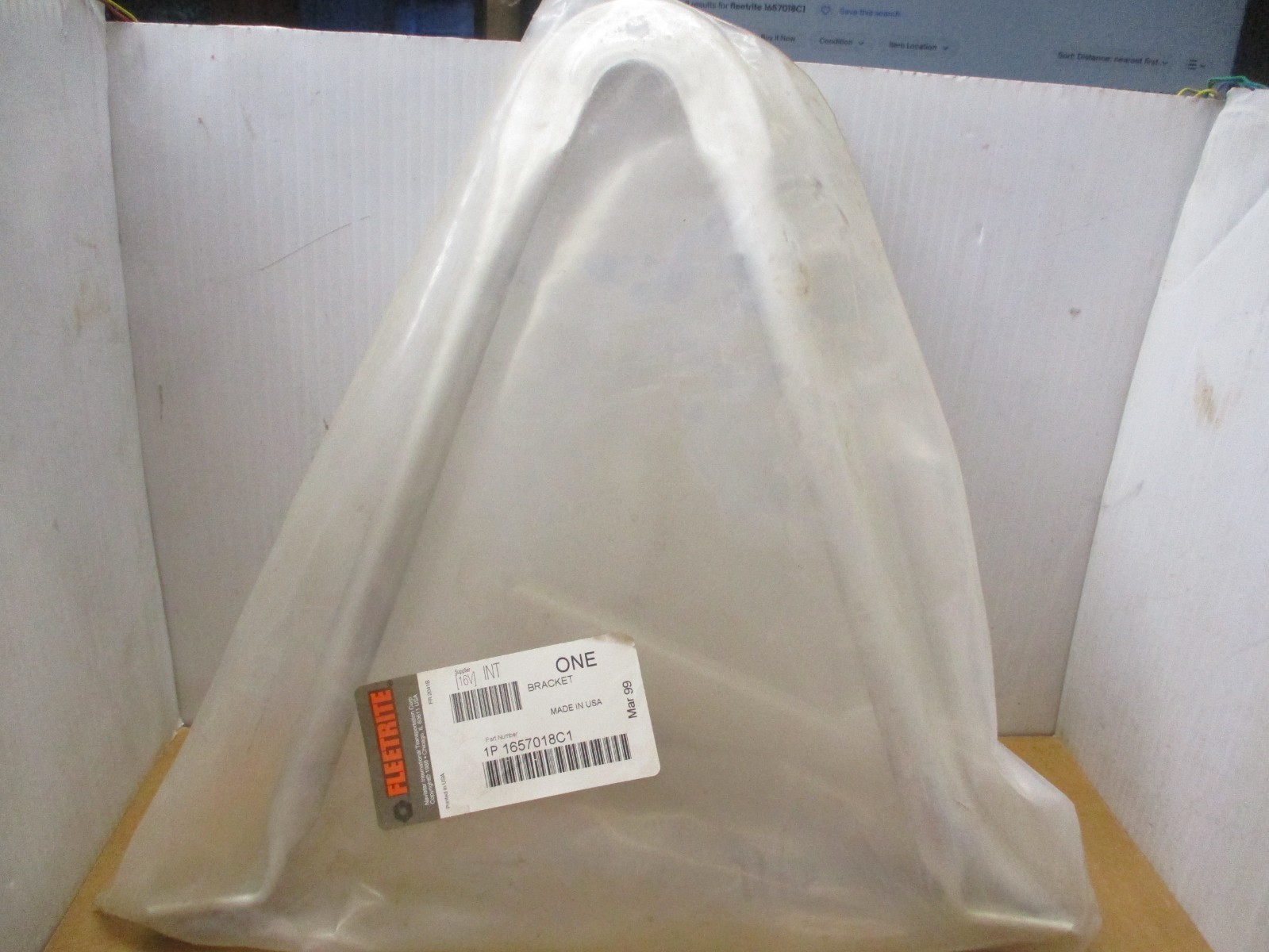 Navistar International Fleetrite 1657018C1 Upper Mirror Mounting Bracket