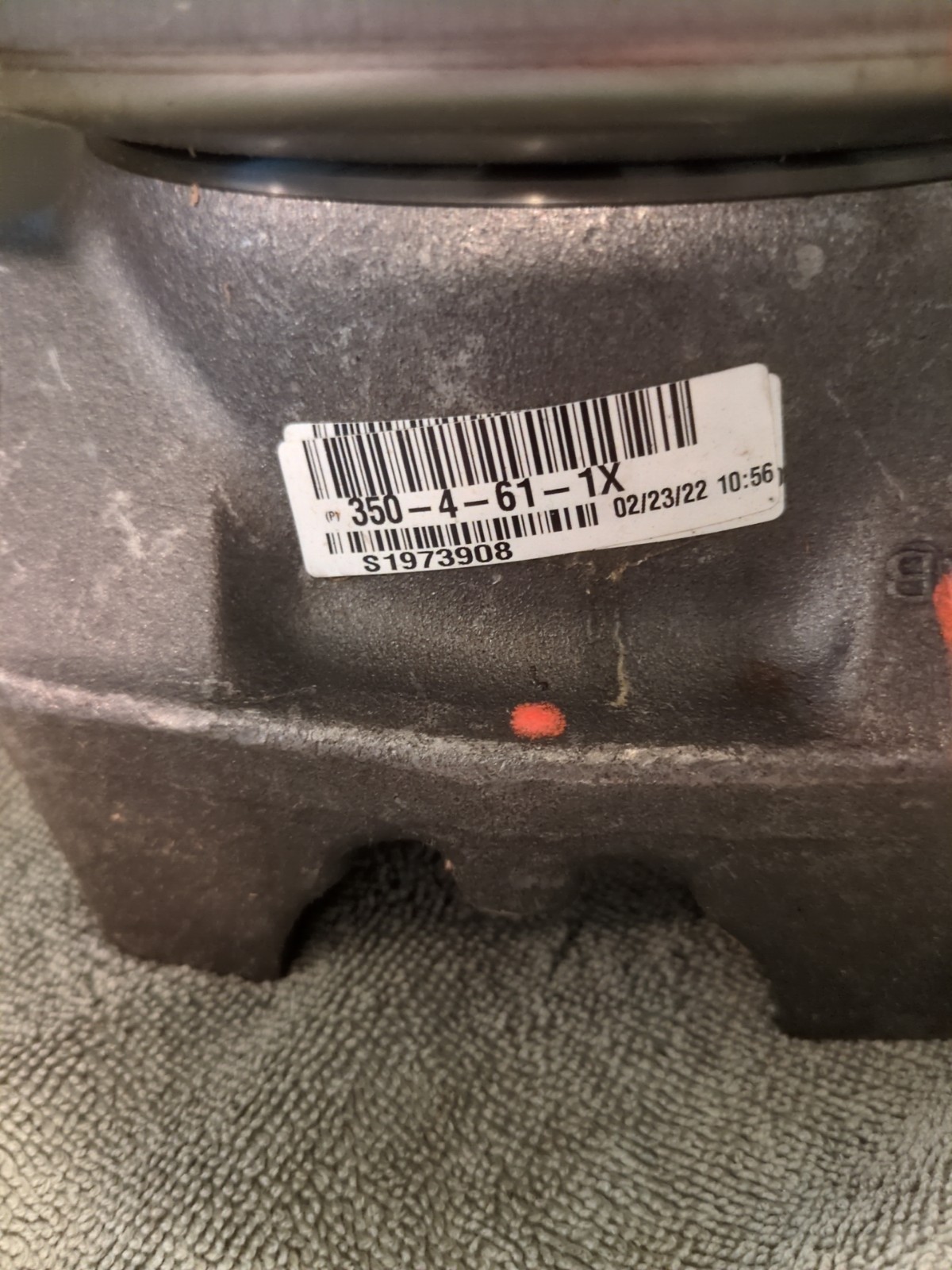 Dana Spicer Volvo #22278415 A1CV End Yoke 350-4-61-1X