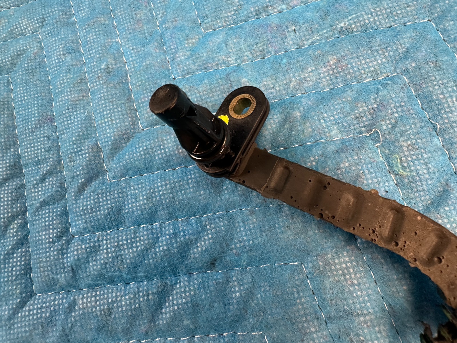 OEM Eaton 10001792 Speed Sensor for Cummins Endurant Transmission