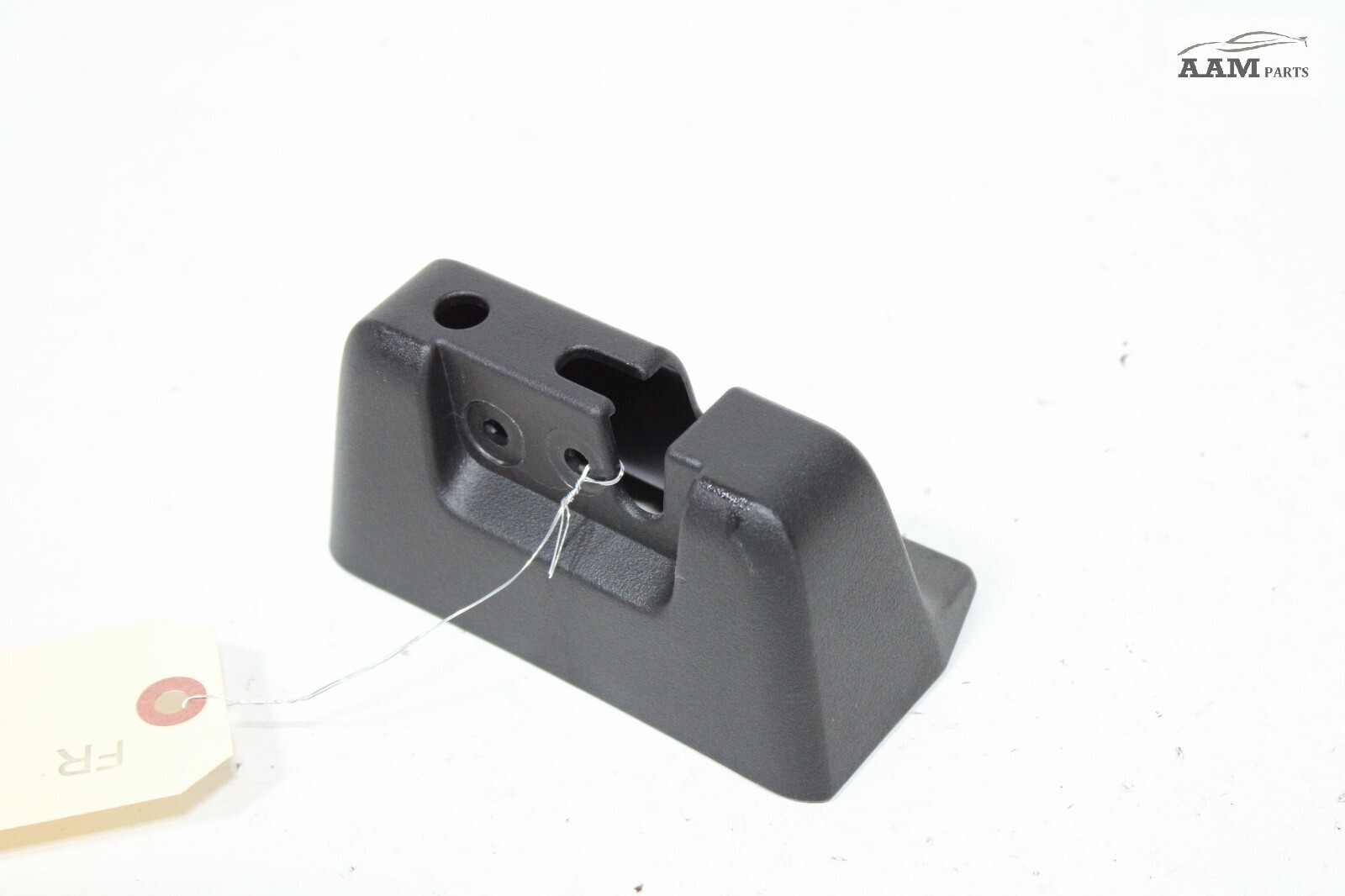 2018-2024 FREIGHTLINER CASCADIA FRONT RIGHT BUNK LATCH COVER18-69133-001 OEM
