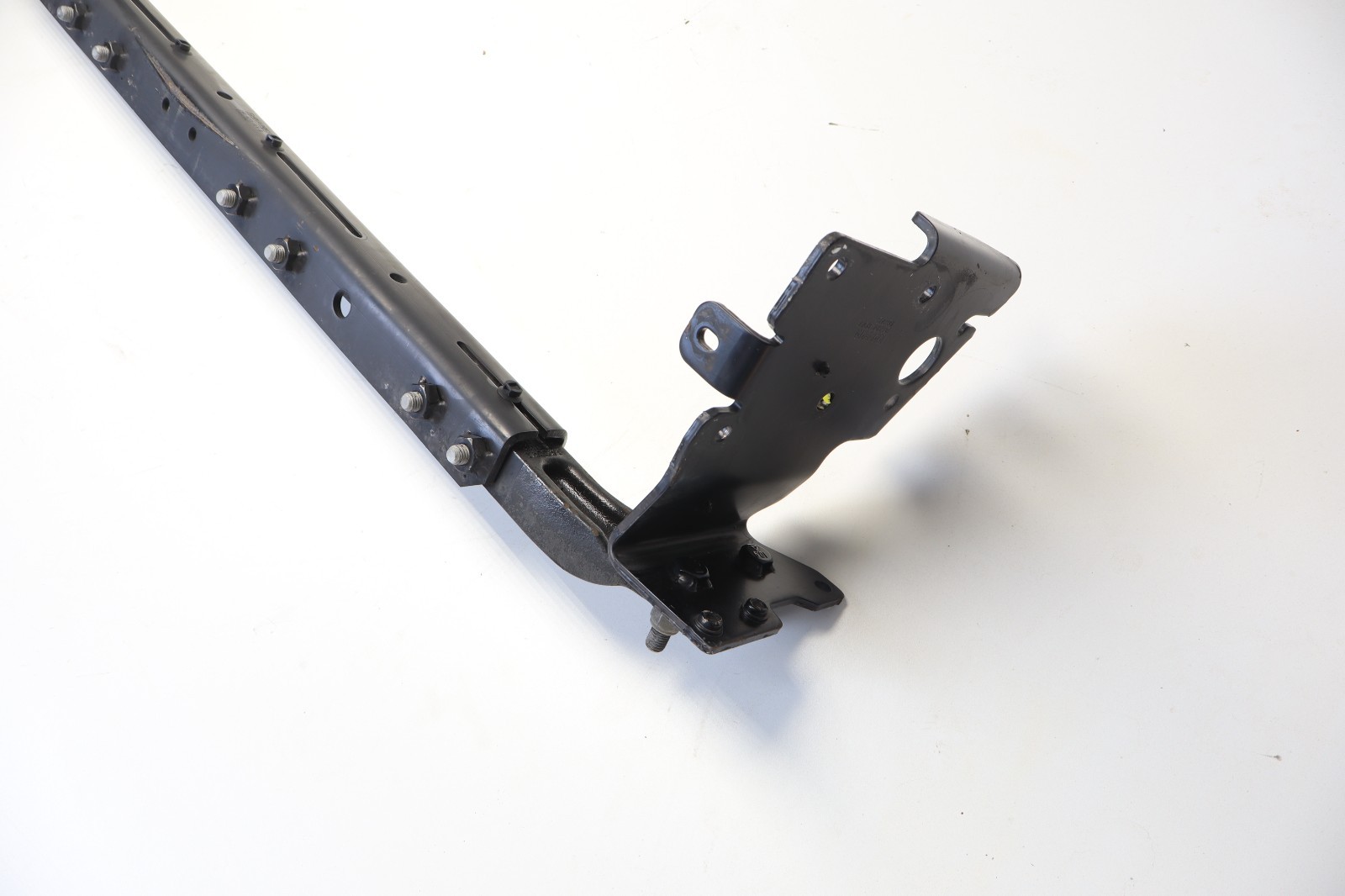 2022-2026 PETERBILT 579 HOOD PIVOT CHANNEL BRACKET HINGE L48-6215