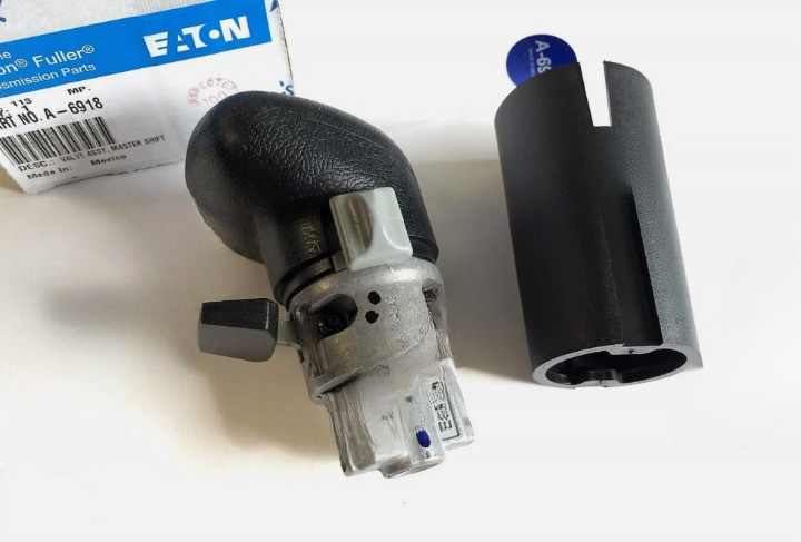 A-6918 Genuine Eaton Fuller Shift Knob 18 Speed