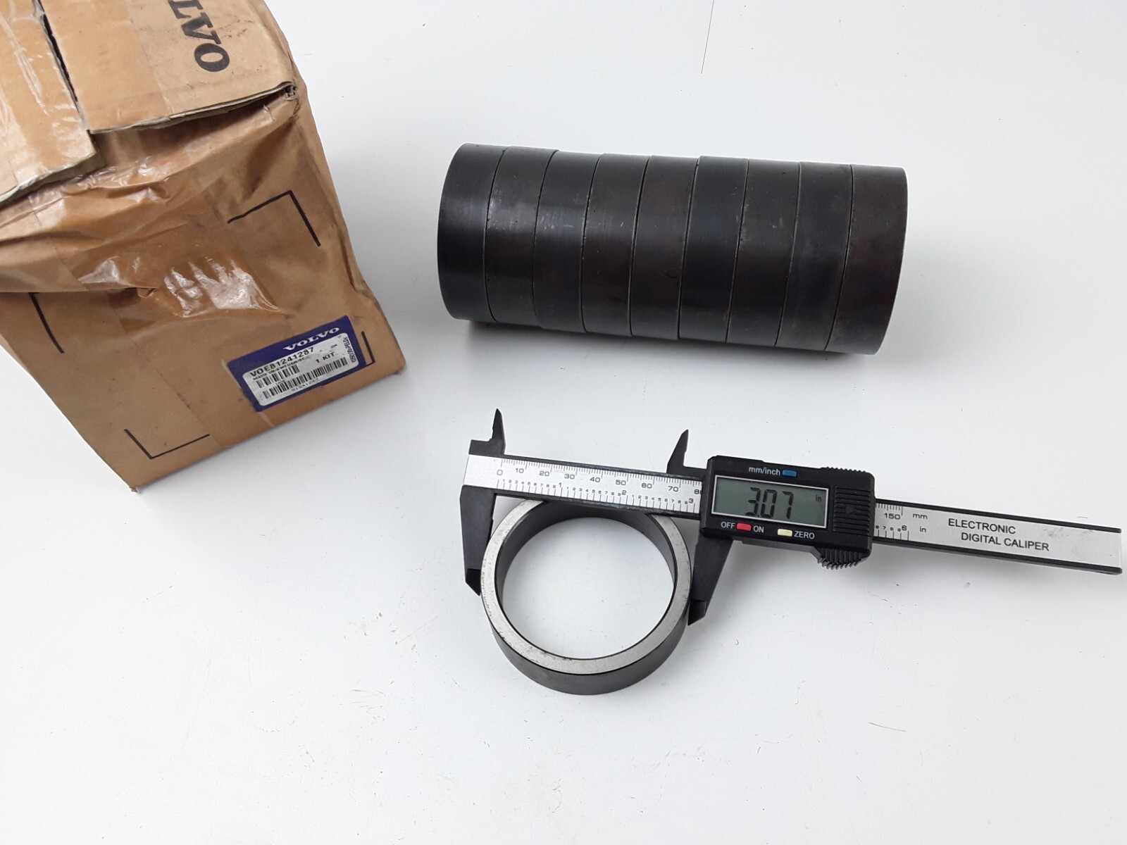 Spacer sleeve Volvo A25D A25E A25F A25F/G A30D A30E A30F A30F/G A35D A40D T450D