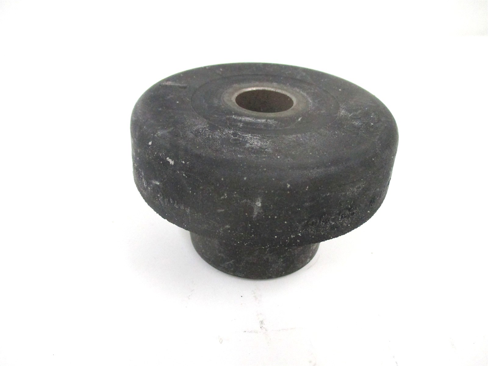 05-16401 NEW PACCAR FRONT ENGINE MOUNT RUBBER BUSHING FOR PETERBILT K066-229