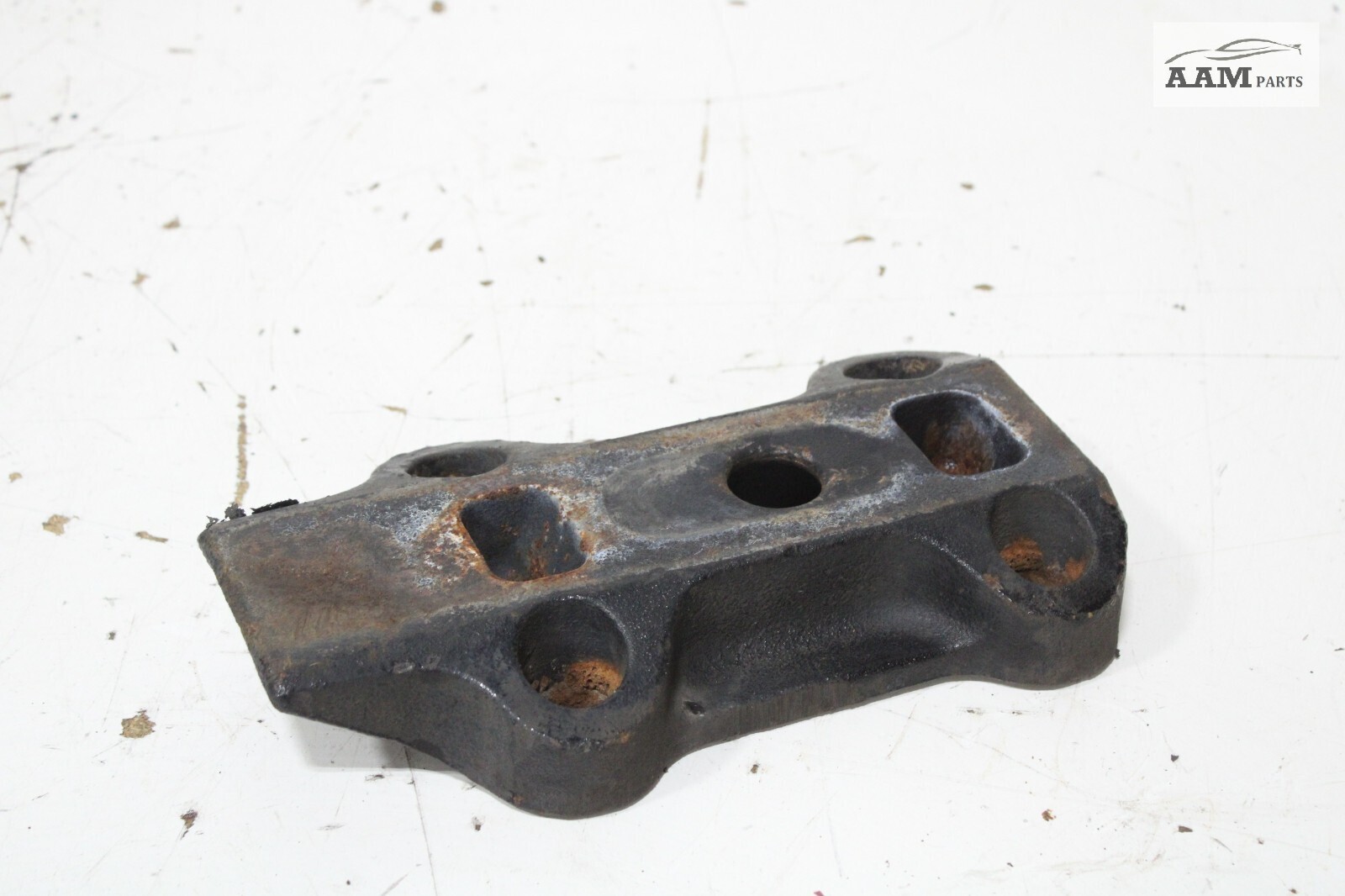 2018-2023 FREIGHTLINER CASCADIA REAR RIGHT SIDE RETAINER SUPPORT U BOLT OEM