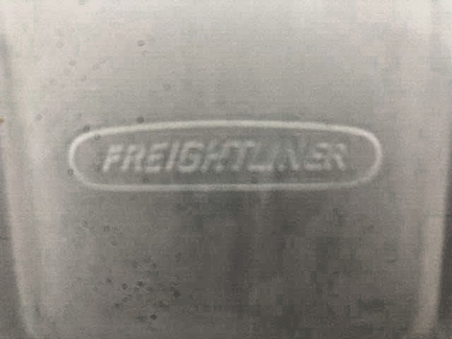 05-17750-002 NEW OEM FREIGHTLINER COOLANT RESERVOIR 05-17750-001, 05-17750-000