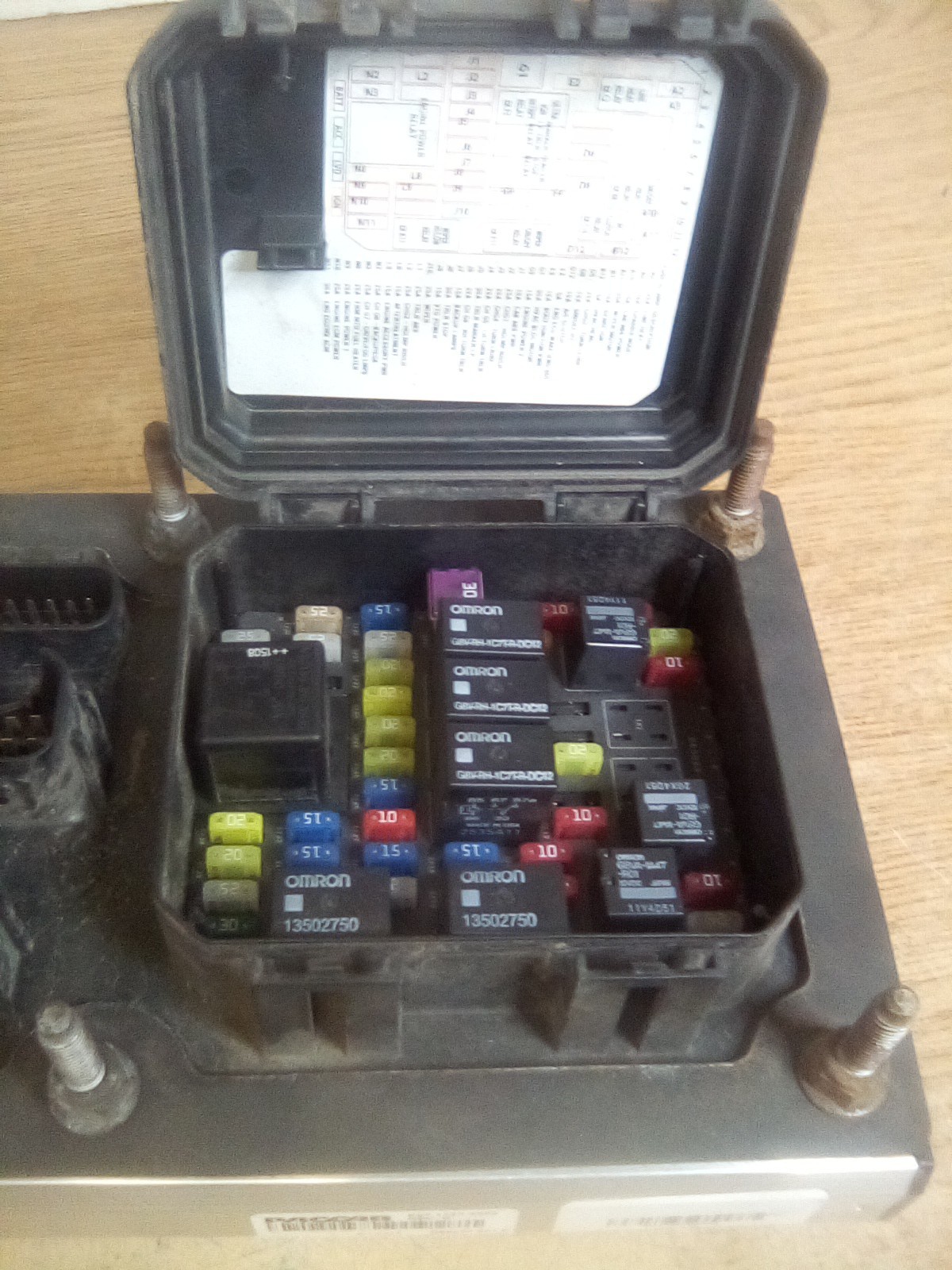 Kenworth T680/Paccar P27-1147-0200 PDCNGP Cab Fuse Assembly “READ DESCRIPTION”