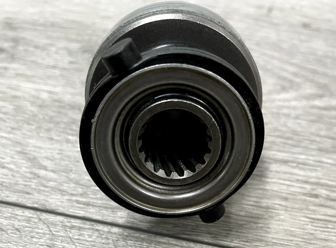 J&N 220-24192 – Drive Assembly 10T, 1.26″ / 31.9mm OD, CW, 15 Spiral Spl.
