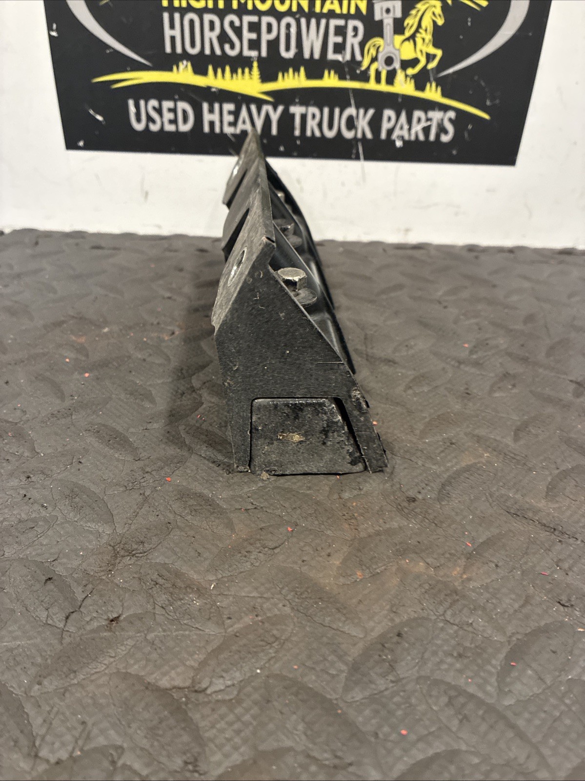 Kenworth Skirt Bracket P/N: A85-1876 REV A (TAG # 18633)