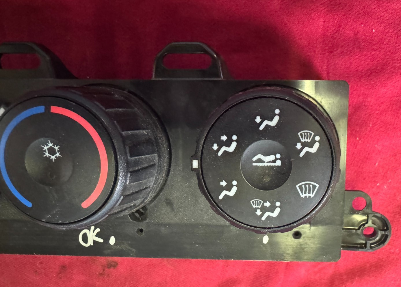 HVAC TEMPERATURE CONTROL SWITCH, MAHLE,FRT, A22 73671 000 OEM , KNOBS, BUTTON