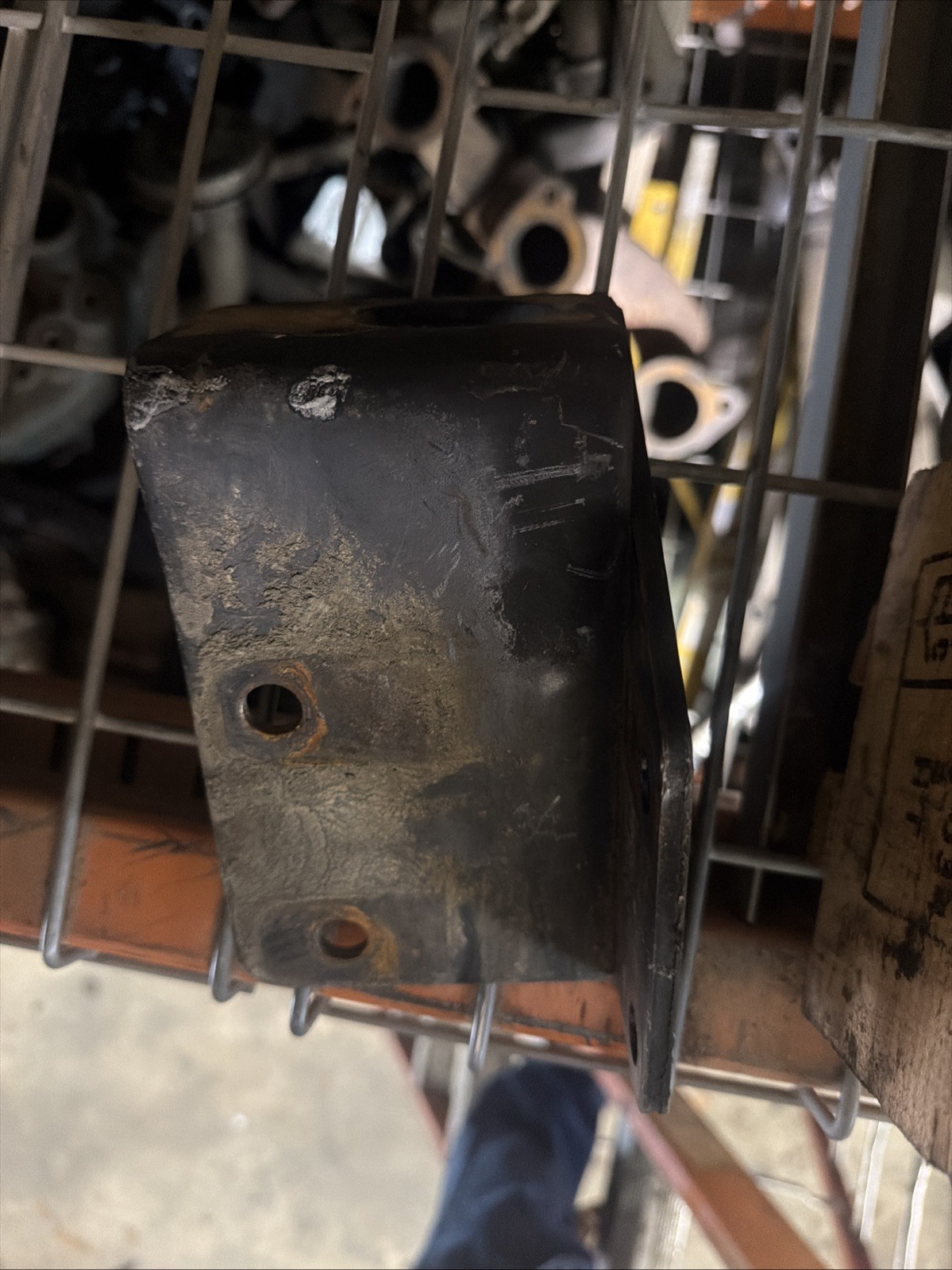 DETROIT 60 SERIES DIESEL ENGINE COMPRESSOR Bracket P23532218 OEM