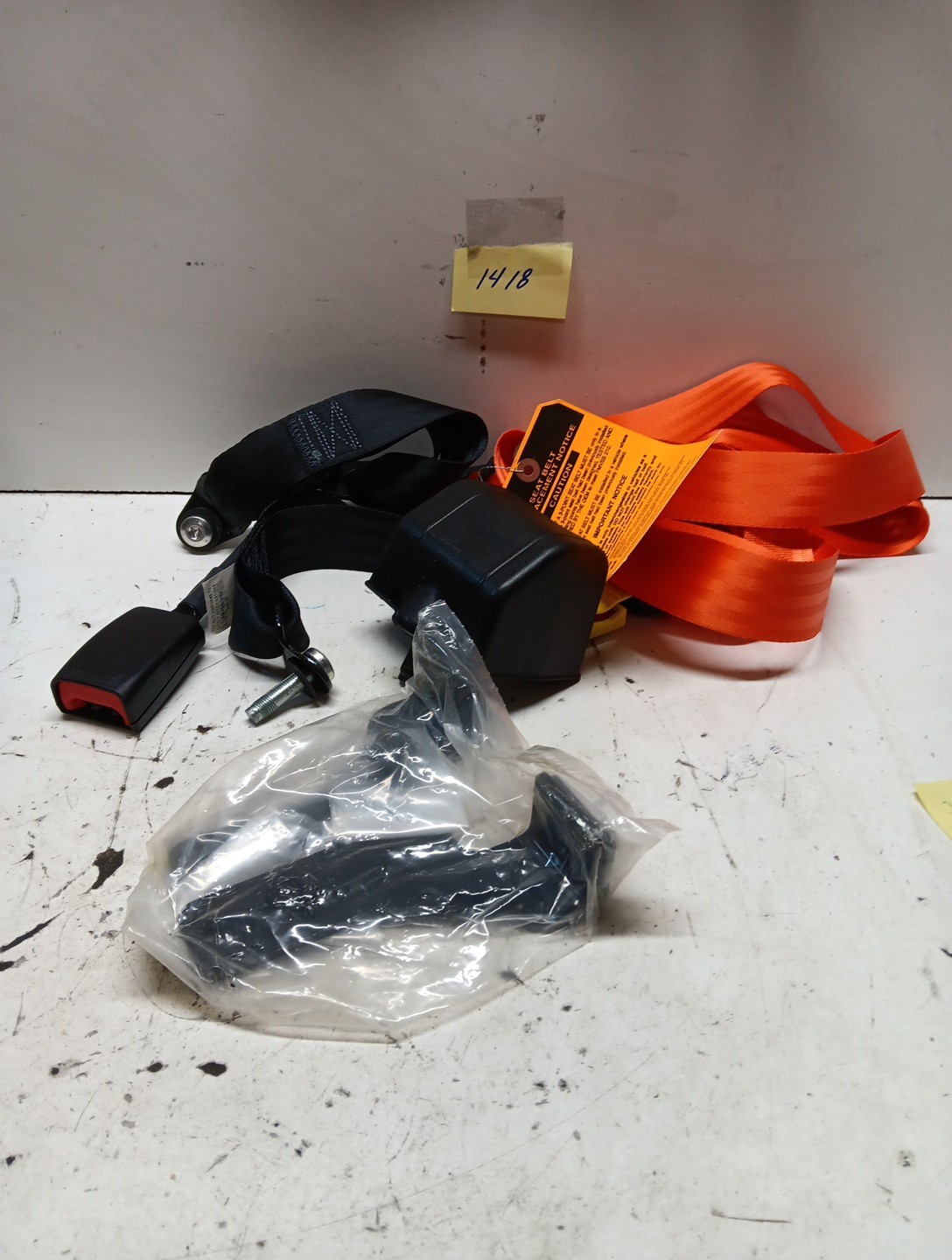IMMI DAIMLER SEAT BELT KIT, A22-65158-001 NEW, Item # 1418