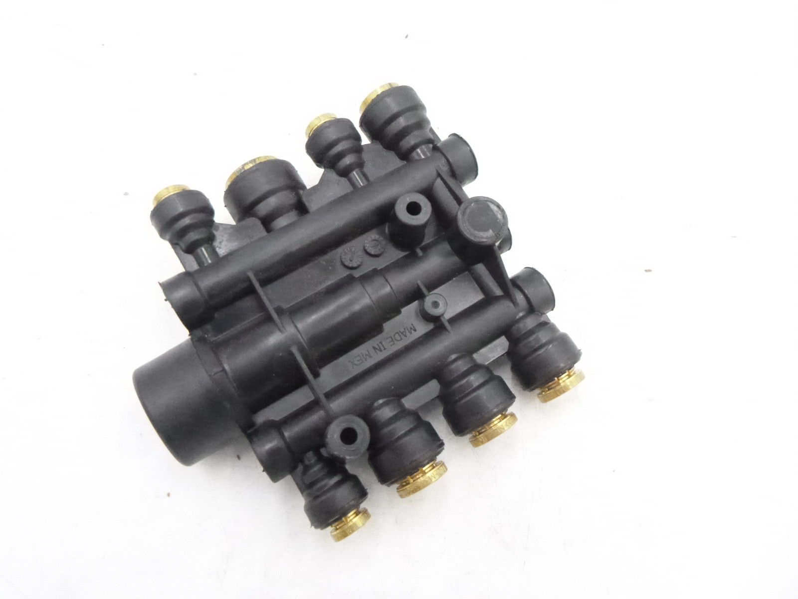 Genuine OEM Volvo 24112715 Air Manifold