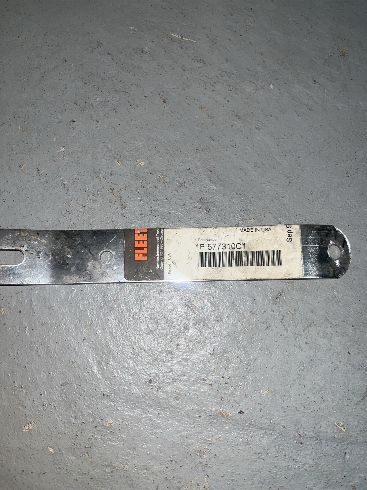 NEW INTERNATIONAL NAVISTAR FLEETRITE BRACE 577310C1 OEM NOS