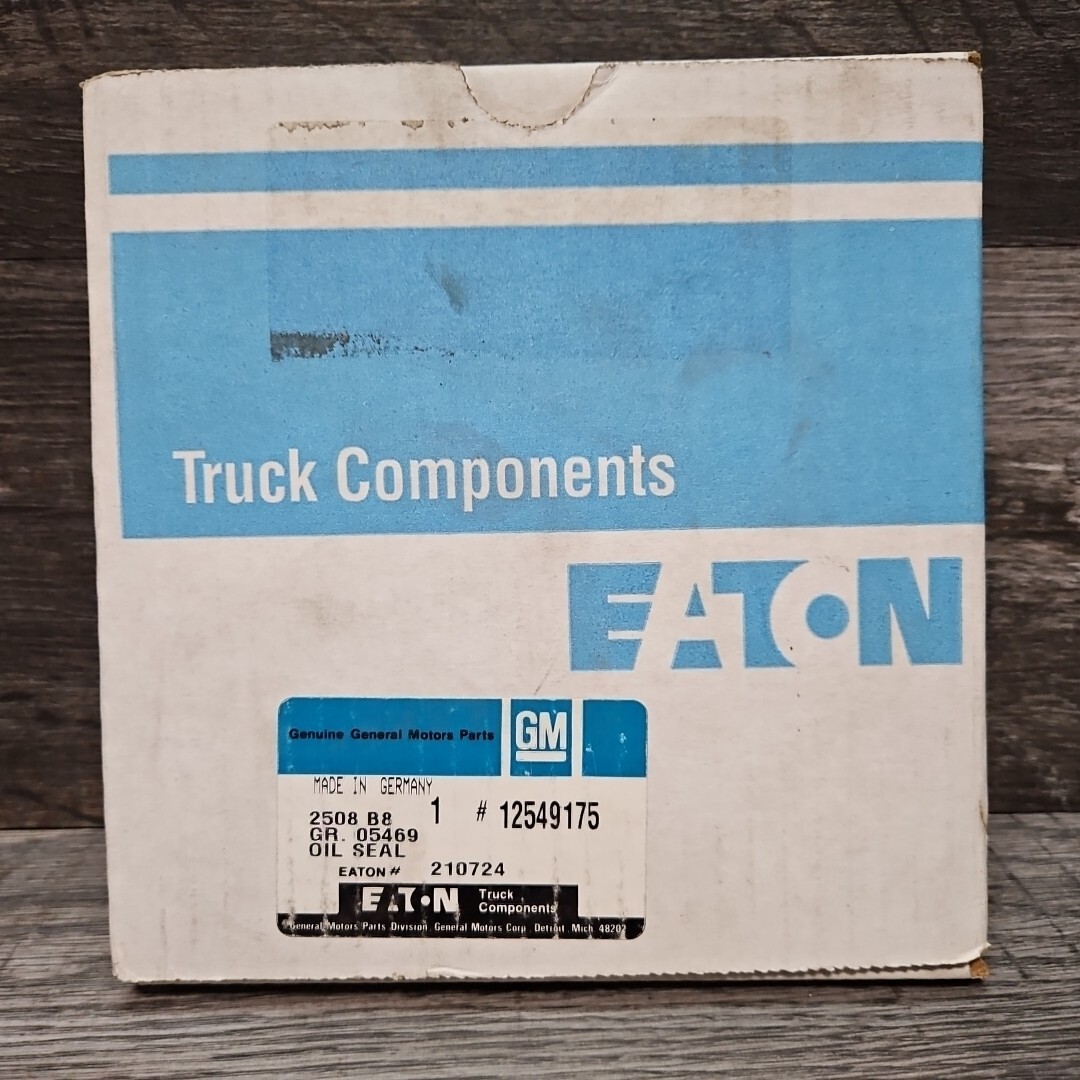 Eaton 210724 – GM 12547175 Differential Pinion Seal OEM *NEW* Made In Germany