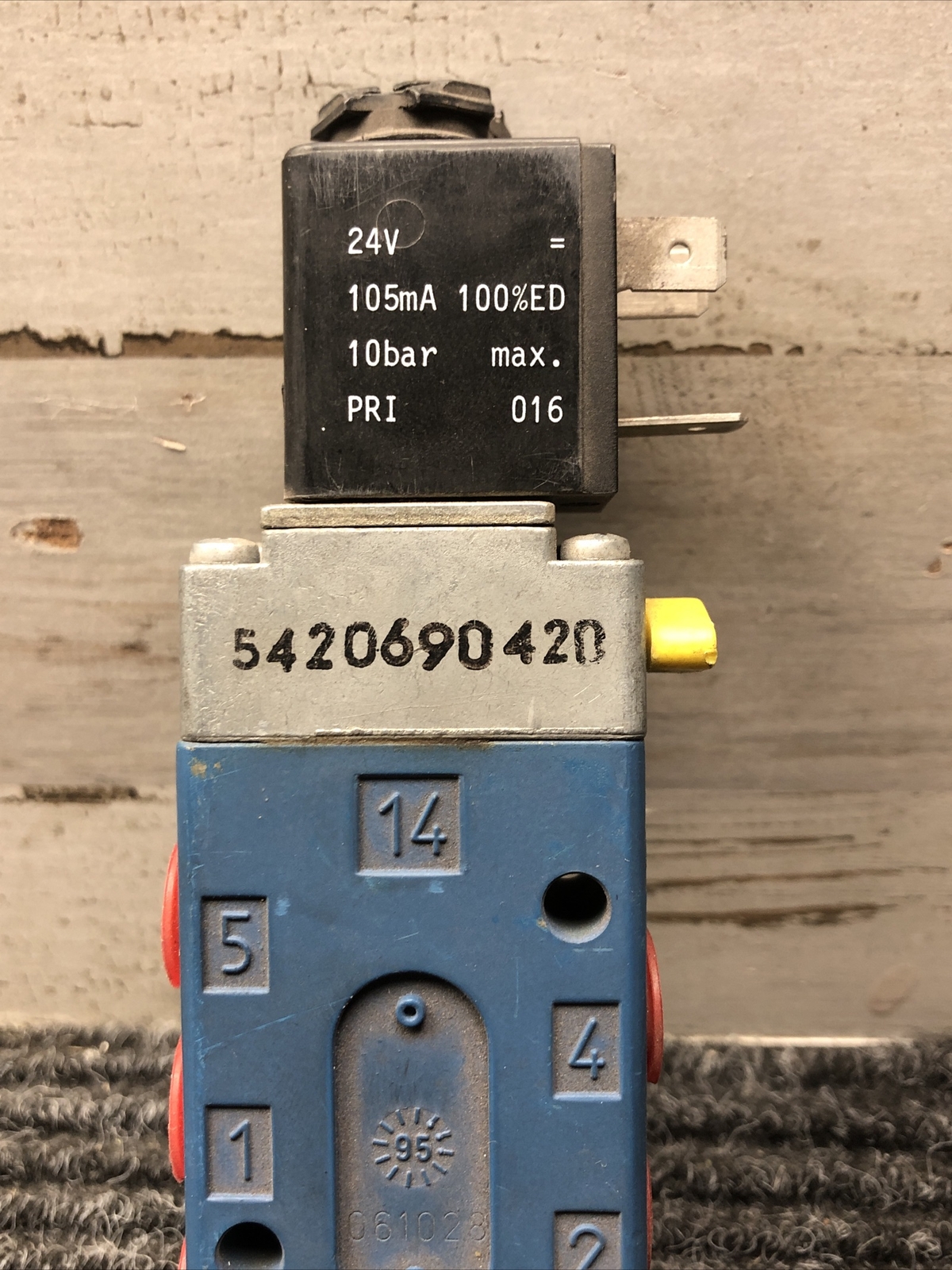 REX ROTH 5420690420 – HYDRAULIC SOLENOID PILOT VALVE P28601