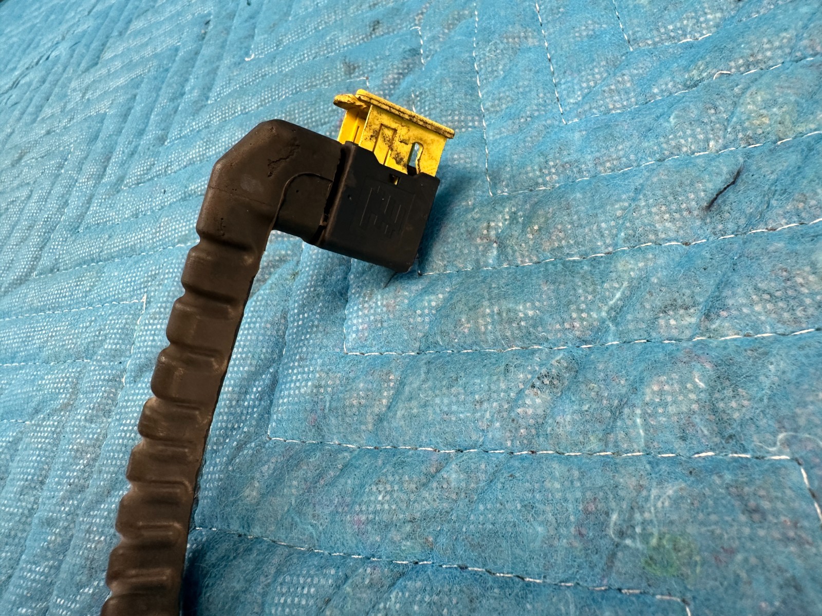 OEM Eaton 10001792 Speed Sensor for Cummins Endurant Transmission