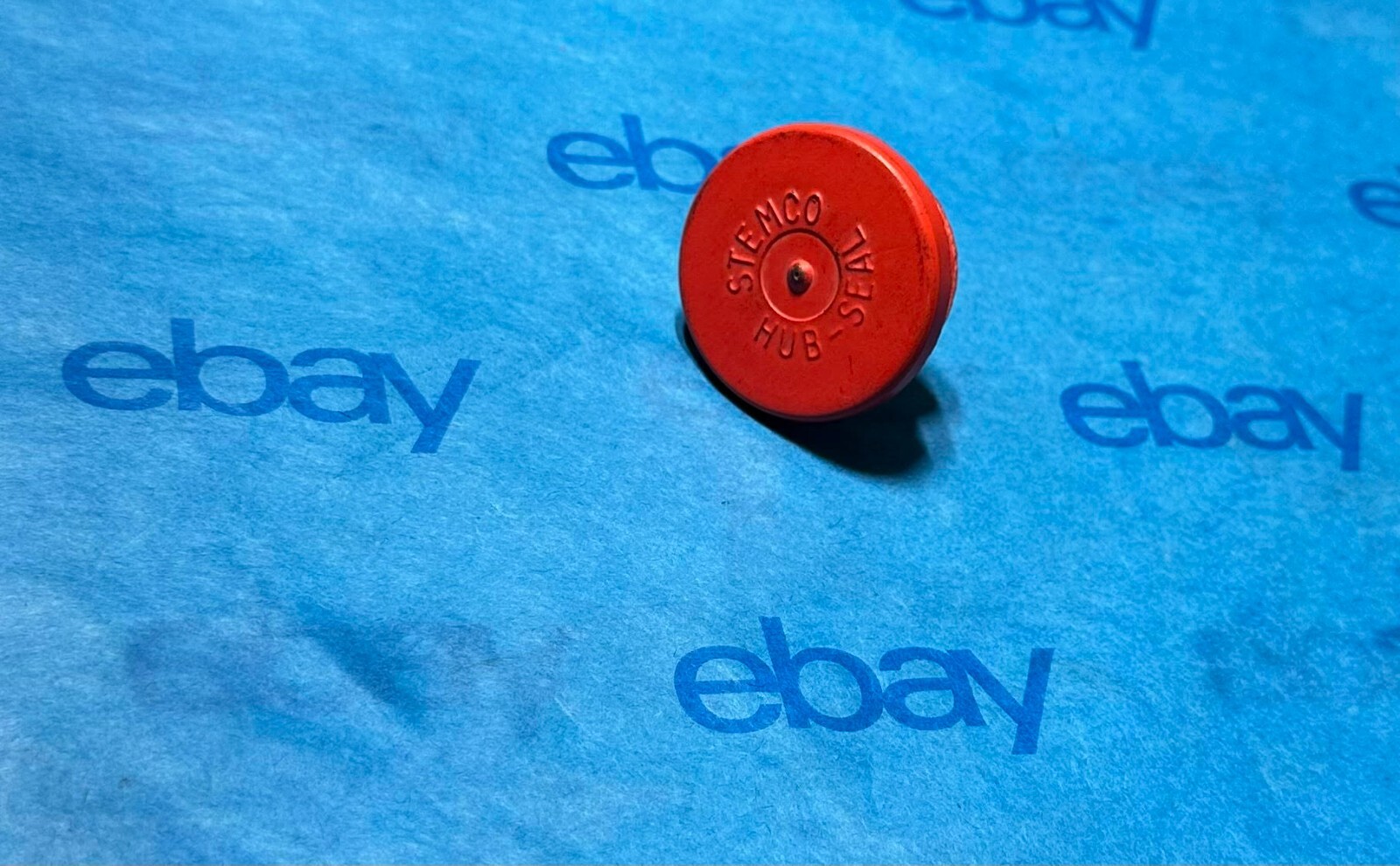 359-5990 / 3595990 Genuine Stemco 1-1/8 Inch Red Hub Cap Plug – New