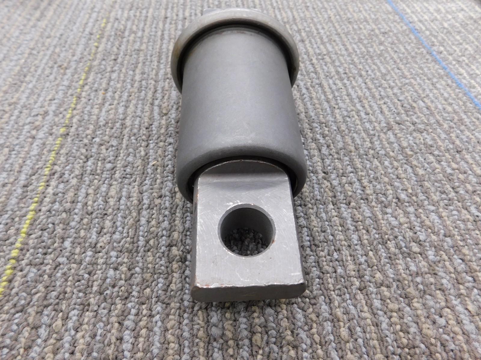 NEW PACCAR P52296 BUSHING-RUBBER CAN W/ANTI BUJE LAL TA 880230 PAT 6430774