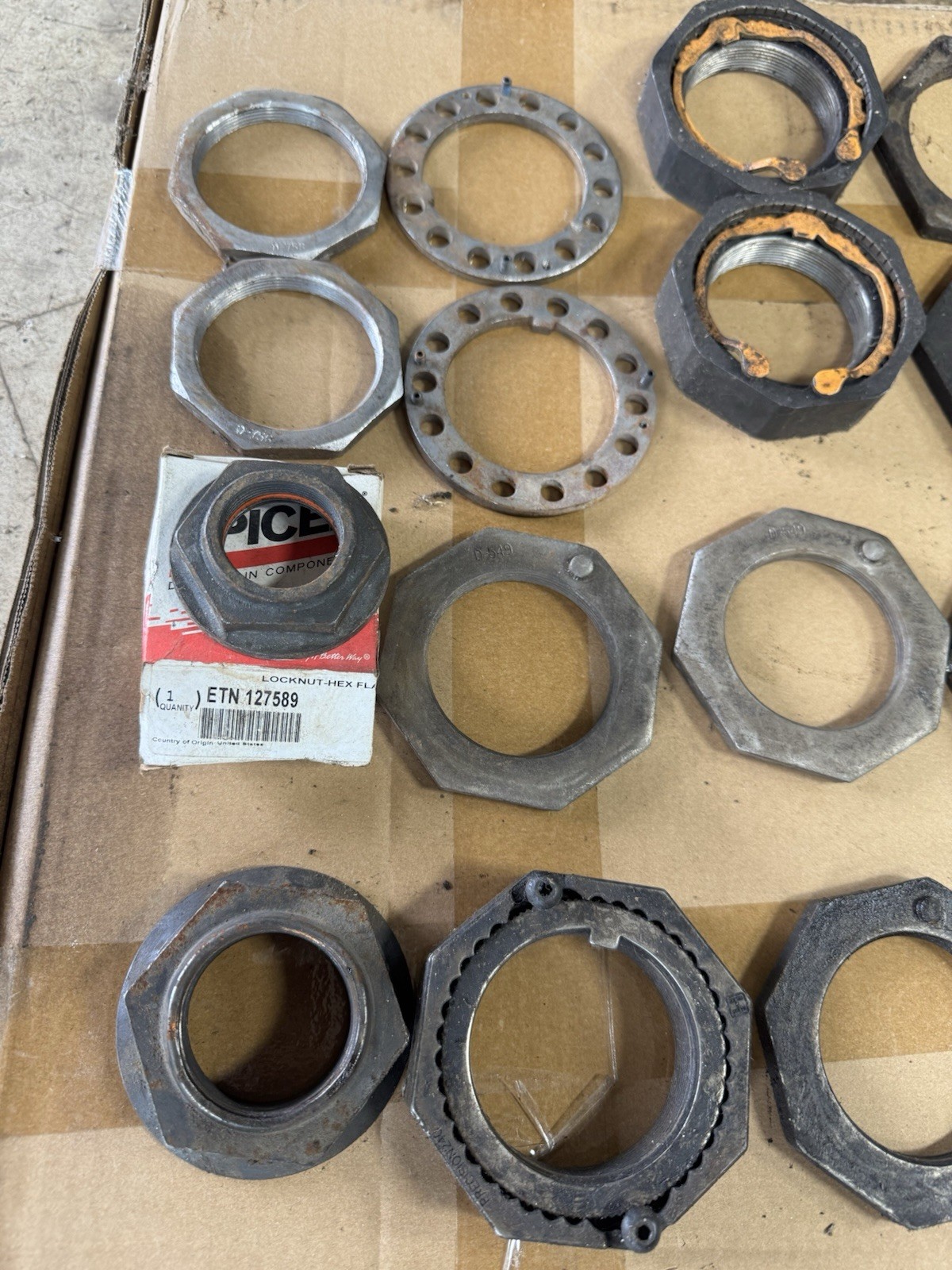 Pro-torq Advance Heavy Duty Semi Truck Axle Spindle Nuts LOT!!!!