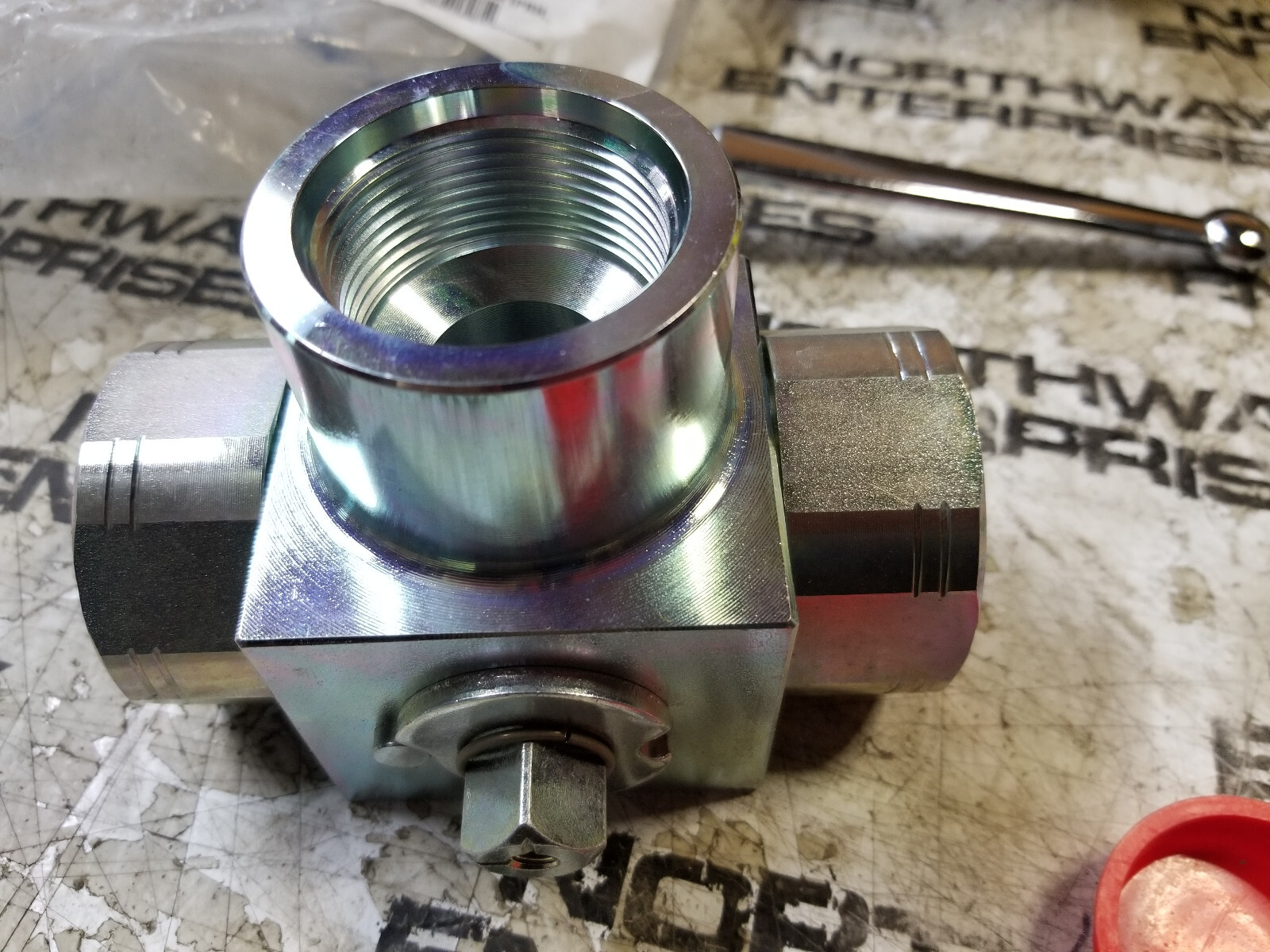GE3L SAE20R DN25 1111AB 5075PSI : Gemels Ball Valve, 3-Way, 5075psi, 320184379