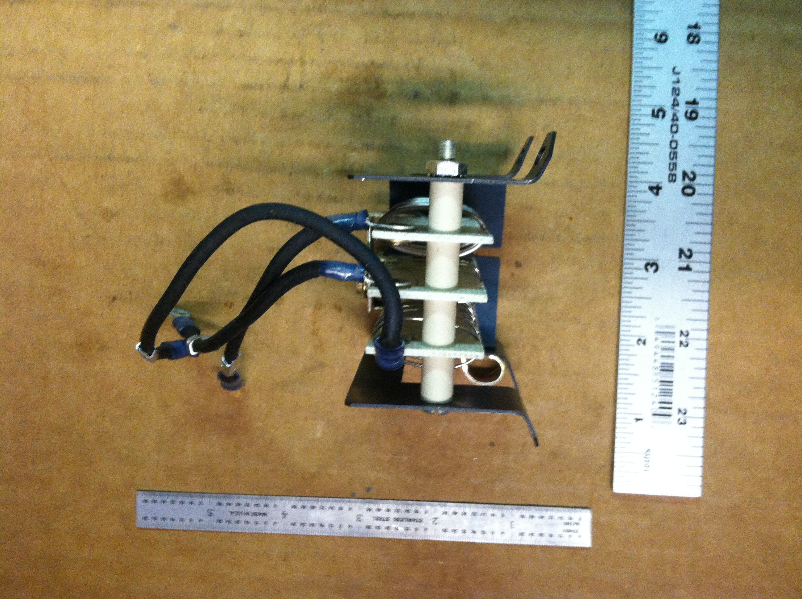 Stewart Warner South Wind HMMWV Resistor Assembly G704031 – NSN 5905-00-251-7145