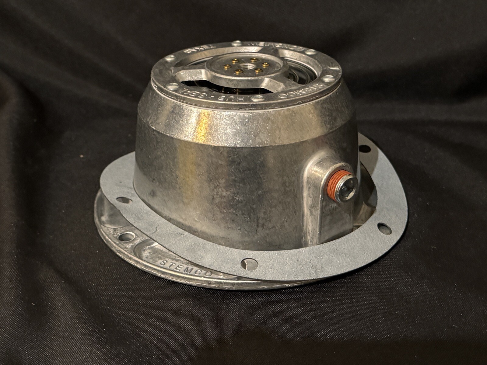 Stemco Genuine OEM 343-4372 Hub Cap w/ Pipe Plug
