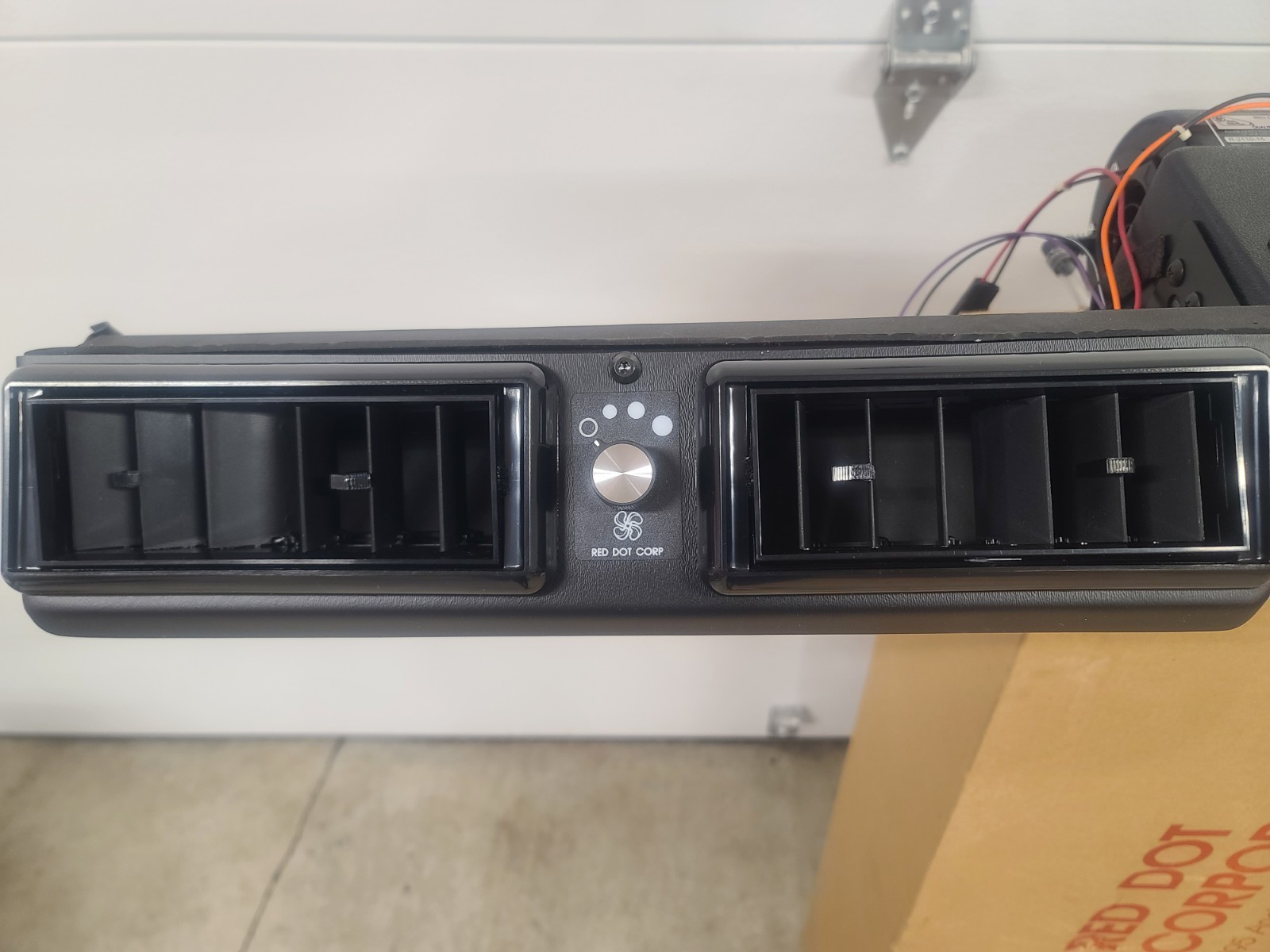 Red Dot R-2110-15 complete A/C unit new old stock RedDot