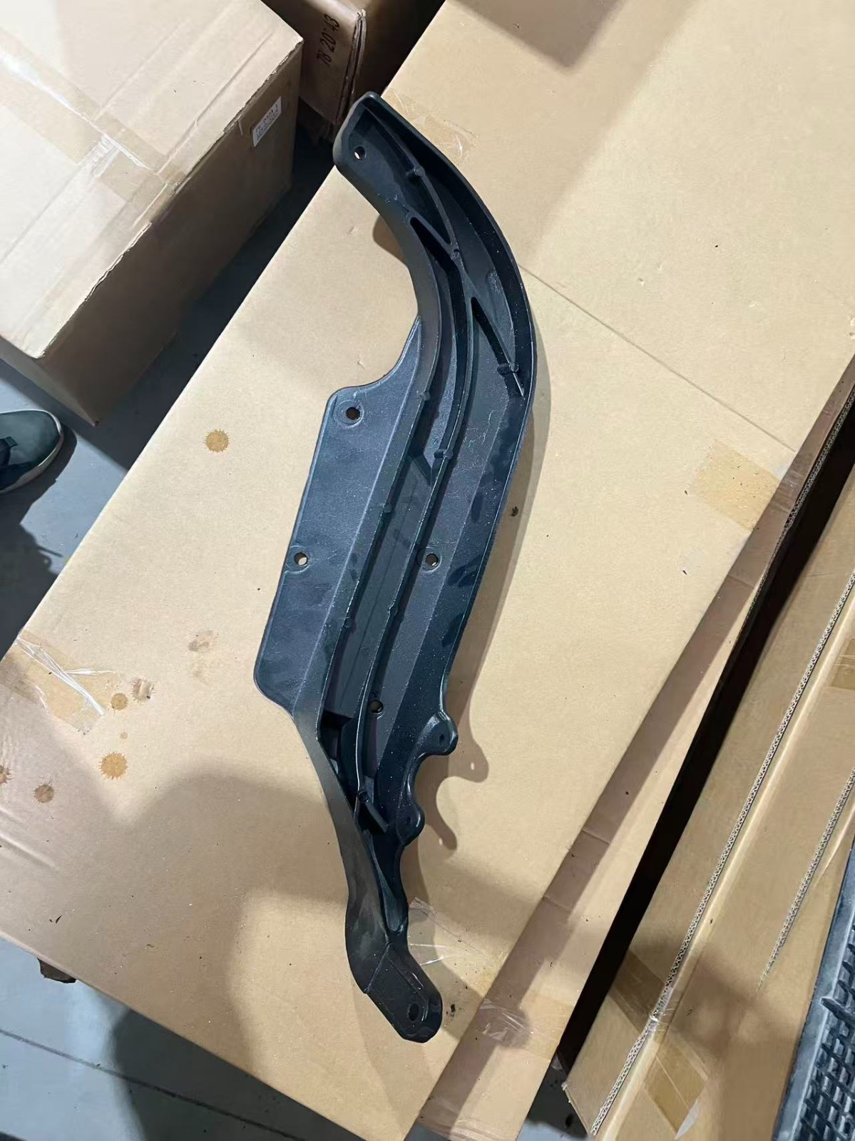 Left Driver Side Hood Pivot Bracket For Freightliner Cascadia 2007-2018