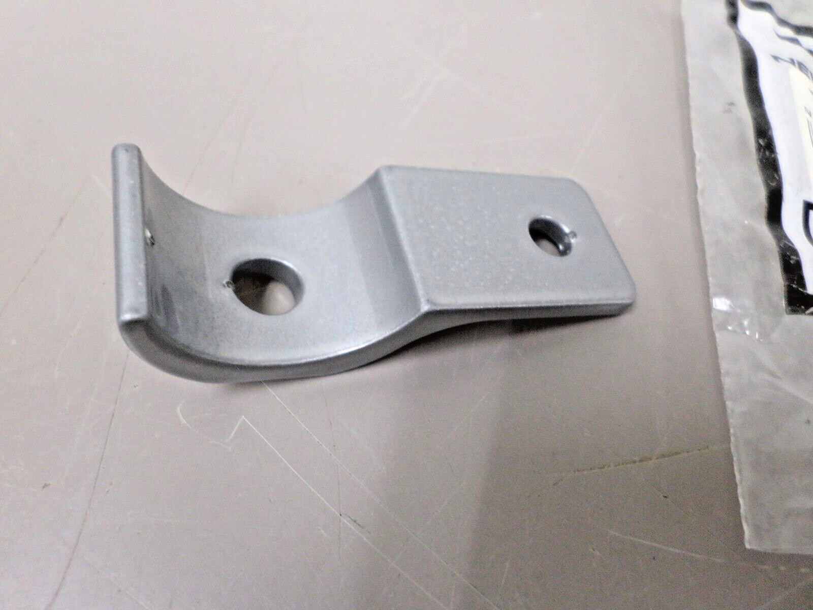 New Flyer 100863 Stantion and Panel Retainer
