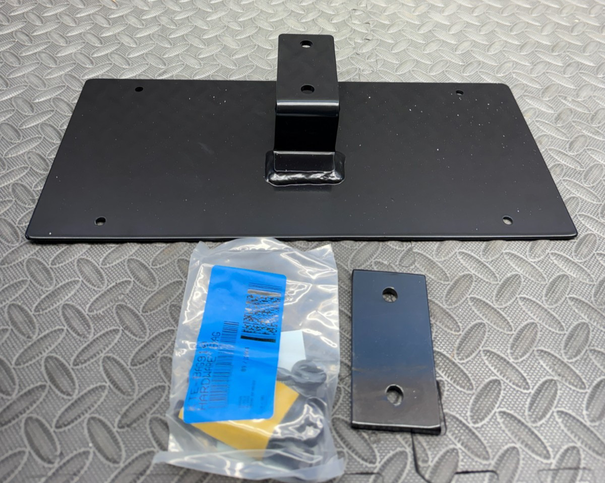 Realtruck 91002REC 16″ x 7″ Rectangular Utility Light Bracket Assembly