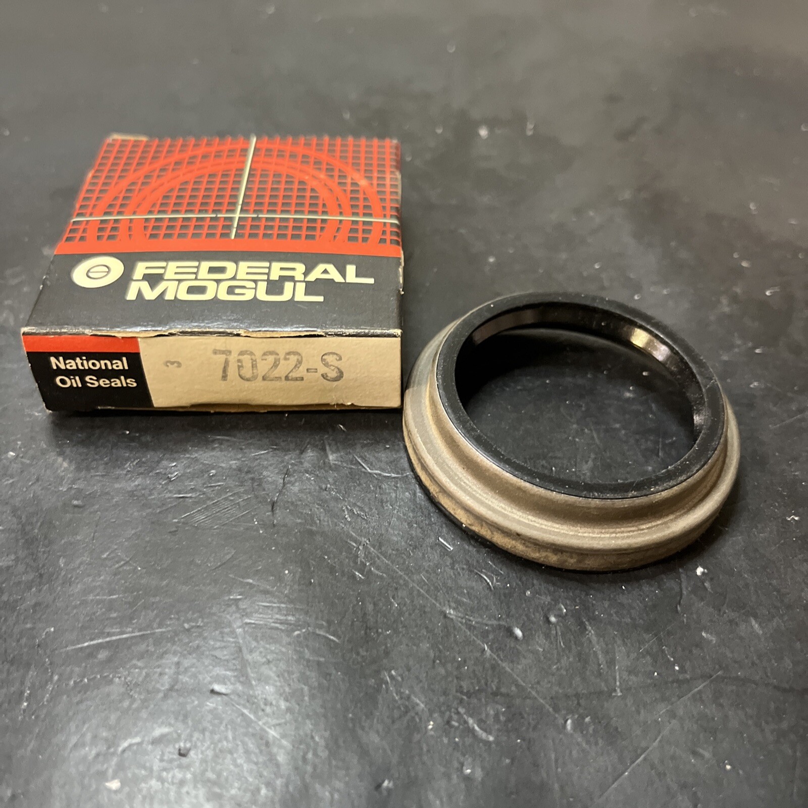 🔥🔥🔥Federal Mogul National Seals 7022S Wheel Seal