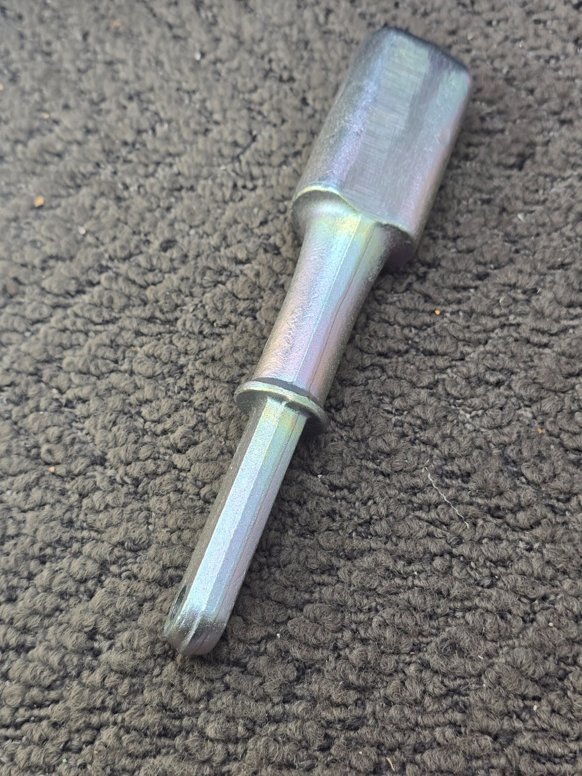 Hendrickson S-32388 Steel Slide Locking Pin 8″ Length x 1-5/8″ Head Diameter