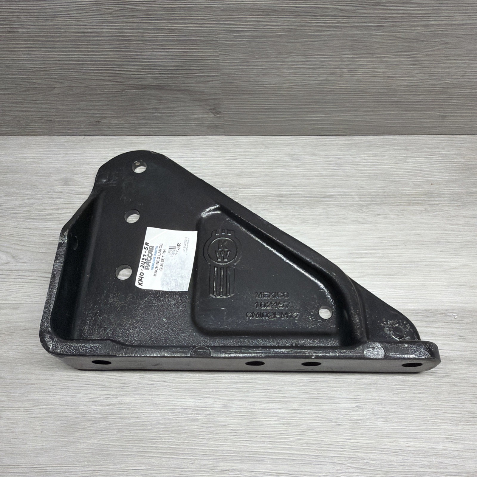 OEM PACCAR Kenworth K140-2437-5R Machined Large Crossmember Gusset, Right Hand