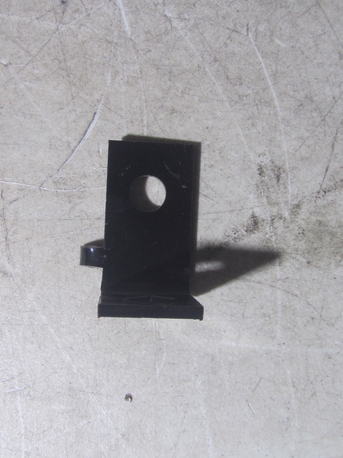 NEW GENUINE OEM WORKHORSE W0012425 BRAKE LINE BRACKET