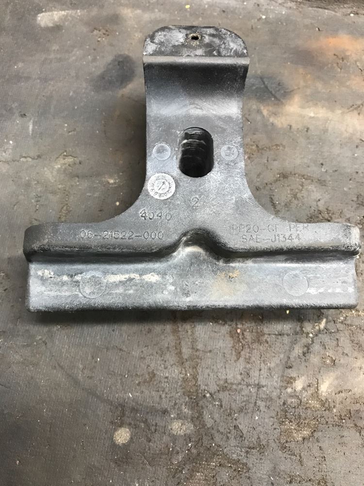 Freightliner CENTURY CLASS Battery Hold Down Clamp Part#: 06-21522-000