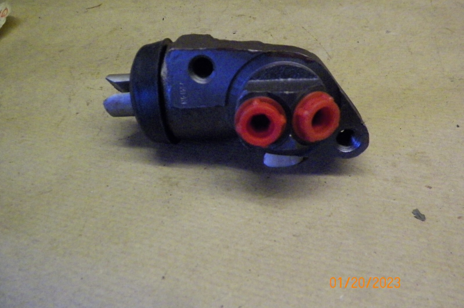 Girling RH rear brake cylinder Leyland Redline Austin Morris KGK 40 LDM 30