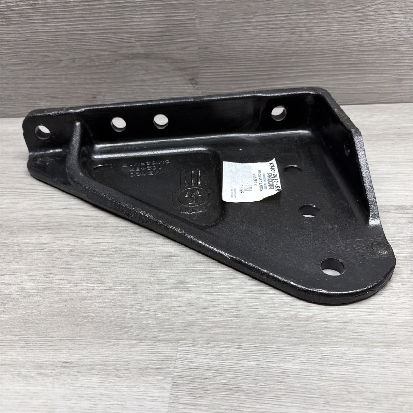 OEM PACCAR Kenworth K140-2437-5R Machined Large Crossmember Gusset, Right Hand