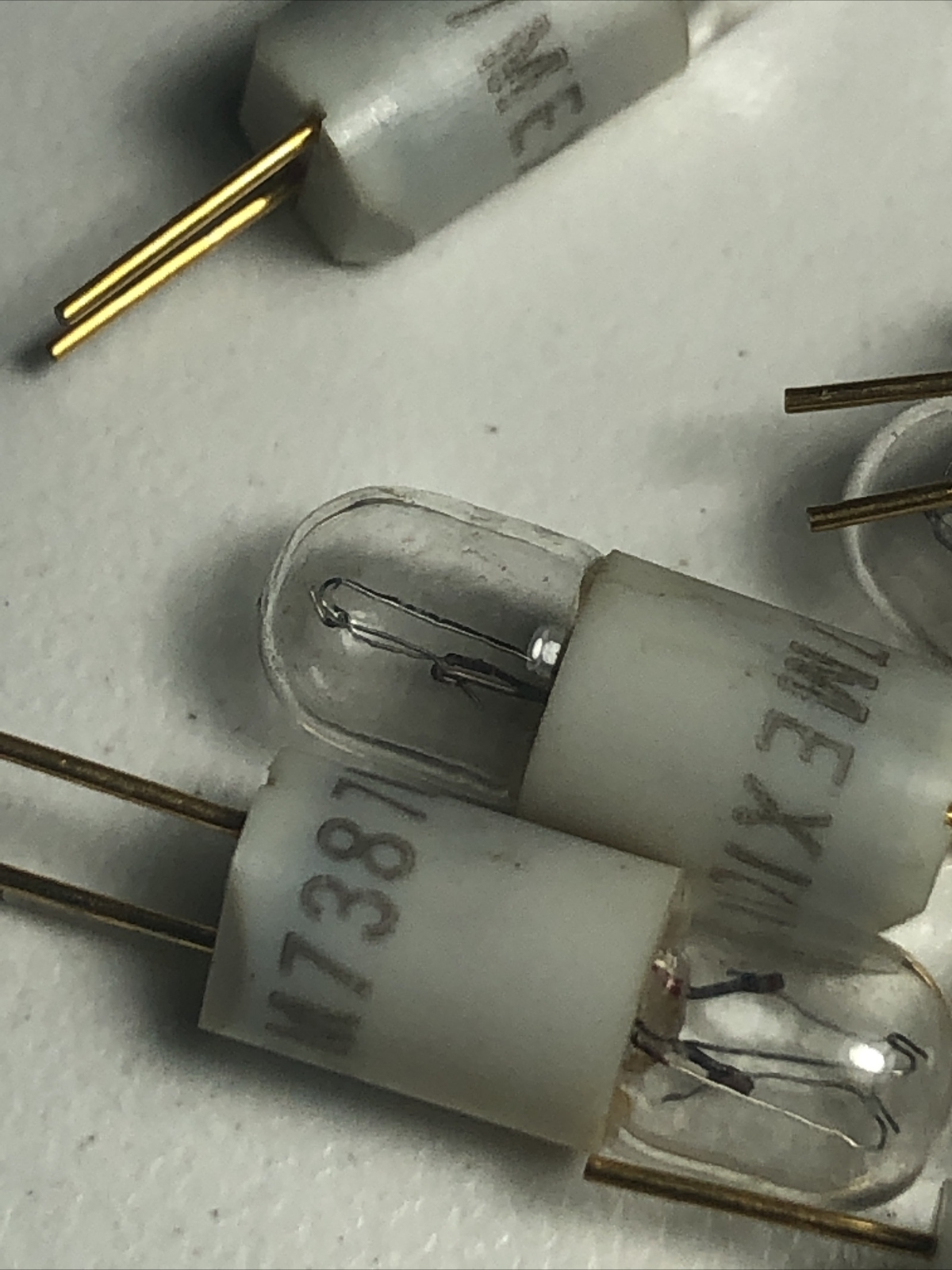 Miniature Incandescent Lamp Bulb, CM7387 LOT OF 20