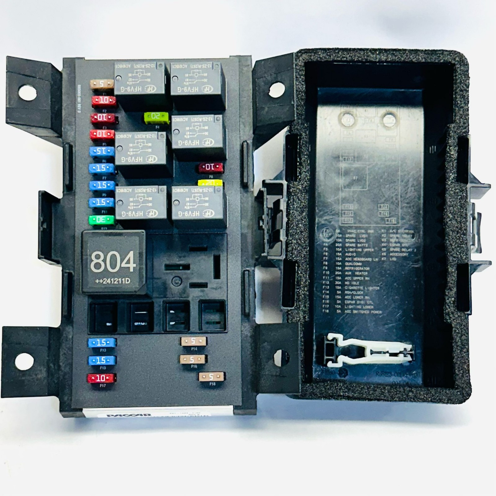 PACCAR PDC SLEEPER CAB FUSE BOX ASSY REV B / P27-1224-0120