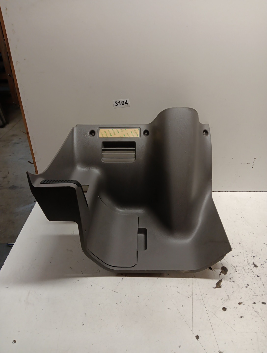 Peterbilt Left Hand Foot Panel W/ Tilt Strg Opening S60-6088-0281 Item #3104