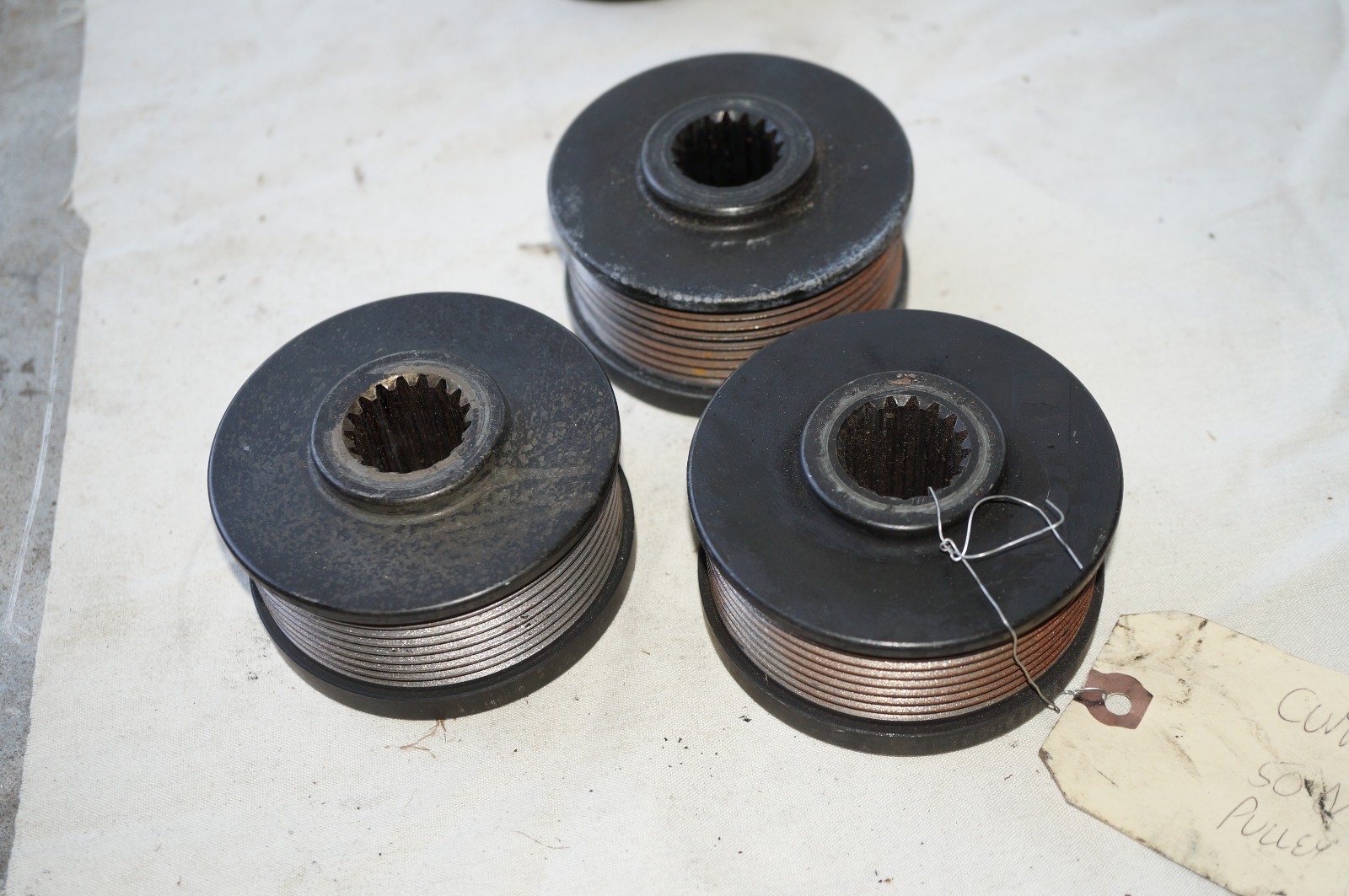 GOOD USED Genuine OEM Cummins Diesel Alternator Pulley 3924978, 8-groove